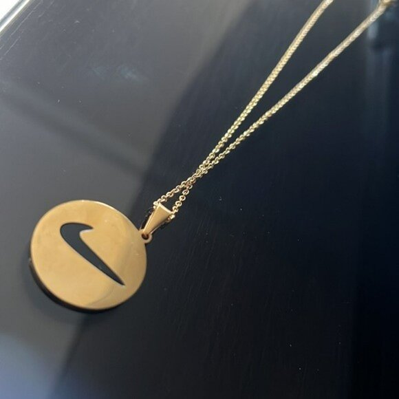 NIKE: Gold Pendant and Chain - Picture 3 of 9